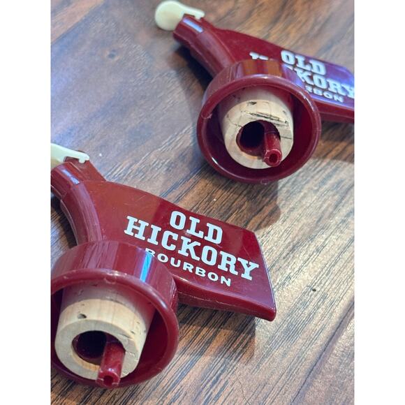 Vintage Old Hickory Whiskey Kentucky Bourbon Pourer Cork Flip top Pour approx 3" - Picture 4 of 4